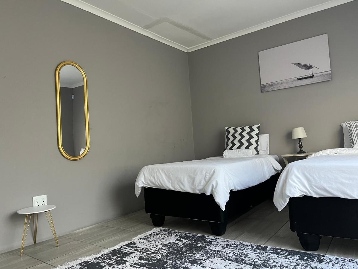 Apartament Otis Self Catering Walvis Bay Zewnętrze zdjęcie